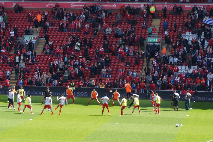 [NBA]湖人众星齐发挥 老友重聚“不客气”