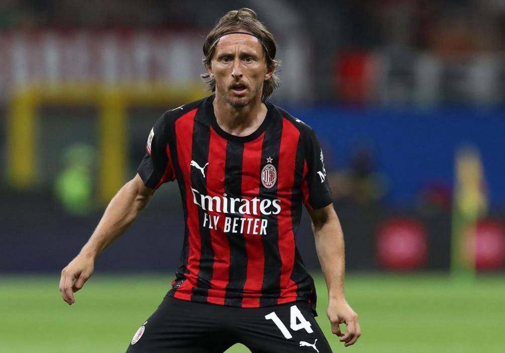 2米26新星张子宇WCBA首秀 或成中国女篮内线新希望