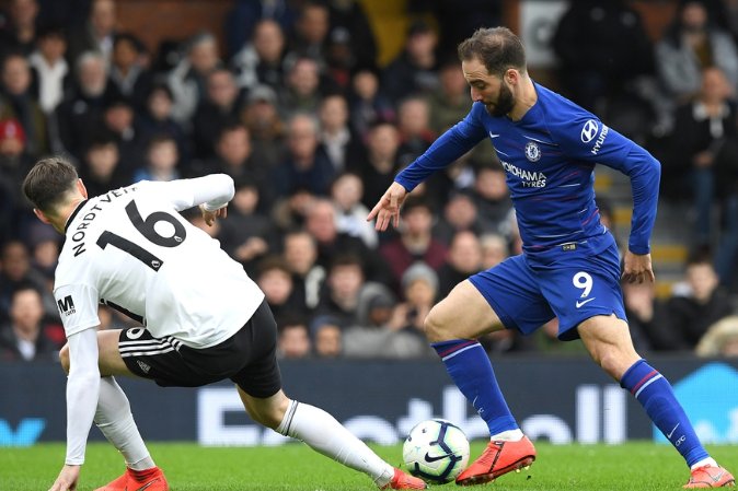 湖人伤病报告：东契奇与詹姆斯复出，海斯缺阵迎战老鹰