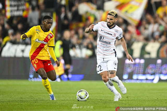 《寂静岭f》狐面男演员cos游戏造型：优雅气质完美复刻