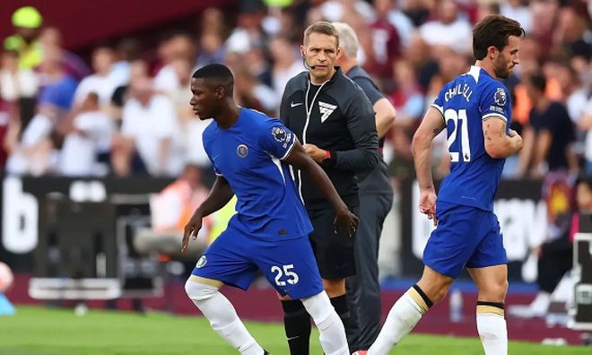 阿德巴约29+9布克24+9+9 热火胜太阳结束3连败